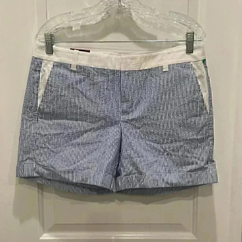 TOMMY HILFIGER SEERSUCKER SHORTS  size 8
